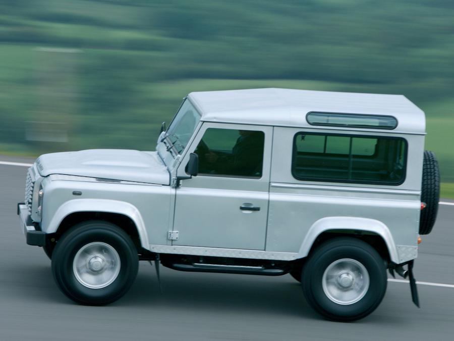  Land Rover Defender 90 Station Wagon 2007 года  (UK) (фото 6 из 16)